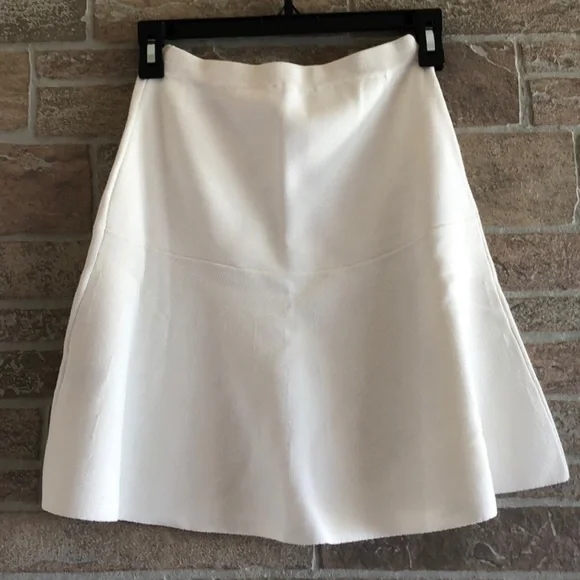 NWOT Revolve Fanny Knit Skirt - Picture 4 of 8